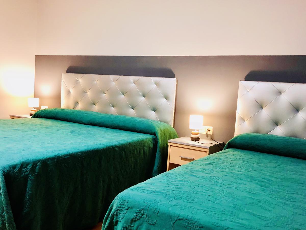 Hotel Vinas 17 Teruel Dış mekan fotoğraf